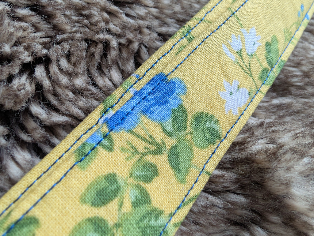 Yellow/Blue Floral Wristlet